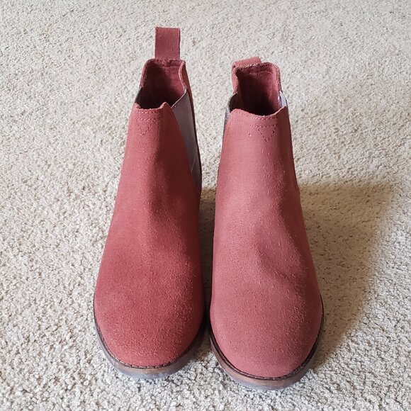 Ella Muscat Suede Chelsea ankle boots - Picture 6 of 16